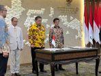 menko-perekonomian-airlangga-hartarto-dan-presiden-eria-tetsuya-watanabe.jpg