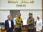 menko-perekonomian-ri-airlangga-hartartoqwfesv2.jpg
