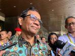 menko-polhukam-mahfud-md-ditemui-di-kawasan-hotel-grand-sahid-jaya-tanah-abang.jpg