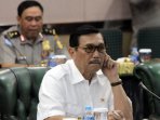 menkopolhukam-dan-kapolri-teleconference-pengamanan-pilkada_20151210_231000.jpg