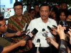 menkopolhukam-dan-mendagri-beri-pembekalan-kapala-daerah_20160527_163559.jpg