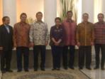 menlu-retno-dan-rudiantara-nih3_20141208_160431.jpg