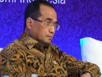 menper-budi-karya-sumadi-jadi-pembicara-diskusi_20161013_154803.jpg