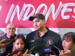 menpora-dito-ariotedjo-saat-diwawancarai-usai-launching-jersey.jpg