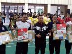 menpora-imam-nahrawi-beri-bonus-ke-pelatih-sko-ragunan-1_20180918_010401.jpg