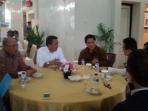 menpora-imam-nahrawi-dan-ketua-koi-erick-thohir_20160212_145740.jpg