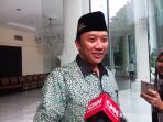 menpora-imam-nahrowi-di-kantor-wapres-ri_20180523_170741.jpg