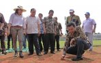 menpora-kunjungi-stadion-jatidiri-semarang_20150109_143038.jpg