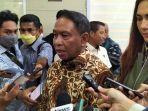 menpora-usai-rapay-di-komisi-3.jpg