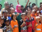 mensos-khofigah-indar-parawansa-dan-anak_20170723_151440.jpg