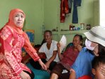 mensos-kunjungi-pengungsi-eks-gafatar_20160125_194215.jpg