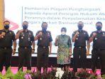 mensos-risma-penghargaan-nih3.jpg