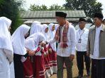 mensos-saat-berkunjung-ke-pesantren.jpg