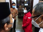 mensos-tri-rismaharini-dengeri-monolog-indonesia-menggugat_20210602_154924.jpg