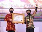 mentan-syahrul-yasin-limpo-terima-penghargaan-dari-menpanrb.jpg