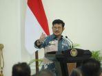 mentan-syl-minta-gapki-perkuat-industri-sawit-dan-perkokoh-ekonomi-nasional.jpg
