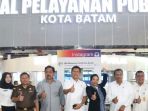 menteri-bumn-dan-jaksa-agung-apresiasi-mal-pelayanan-publik-batam_20180411_235904.jpg