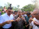 menteri-desa-pembangunan-daerah-tertinggal-dan-transmigrasi-marwan-jafar_20150328_095349.jpg