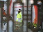 menteri-energi-sumber-daya-mineral-arifin-tasrif-menyerahk.jpg