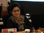 menteri-kesehatan-ri-nila-moeloek-usai-rakor-konpers_20160607_154437.jpg
