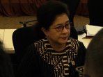 menteri-kesehatan-ri-nila-moeloek-usai-rakor-konpers_20160607_154524.jpg