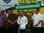 menteri-ketenagakerjaan-hanif-dhakiri_20180517_164823.jpg
