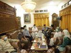 menteri-ketenagakerjaan-ida-fauziyah-temui-ketua-pbnu.jpg