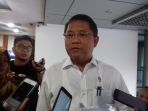 menteri-komunikasi-dan-informasi-rudi-antara-di-kantor_20180508_080131.jpg