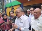 menteri-perdagangan-mendag-zulkifli-hasan-memberi.jpg