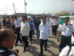 menteri-perhubungan-budi-karya-sumadi-saat-meninjau-pelabuhan-wani-di-kota-palu.jpg