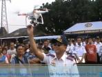 menteri-perhubungan-ignasius-jonan-nyaris-terserempet-drone-02_20150713_213355.jpg