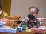 menteri-perindustrian-agus-gumiwang-kartasasmita-menghadiri-r.jpg