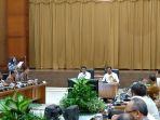menteri-pertanian-amran-sulaiman_20181002_114007.jpg