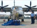 Pecah Kendi & Siram Air Kembang 7 Kali, Menhan Prabowo Serahkan 5 Unit Pesawat NC-212i kepada TNI AU