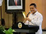menteri-sosial-juliari-p-batubara-bansos-beras.jpg