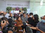 menteri-sosial-tri-rismaharini-saat-meresmikan-command-center-123.jpg