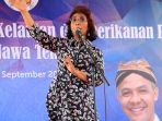 menteri-susi-bagikan-690-alat-penangkap-ikan-ramah-lingkungan_20170920_173820.jpg