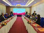 menteri-trenggono-dengan-wakil-menteri-pertanian-dan-pengembangan-pedesaan-vietnam.jpg