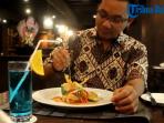menu-internasional-indonesian-cuisine-di-oak-restaurant-bar_20150324_200349.jpg