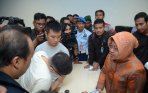 menunggu-kepastian-nasib-penumpang-airasia-qz-8501_20141228_200639.jpg
