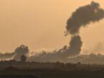 menunjukkan-asap-mengepul-selama-pemboman-israel-di-utara-jalur-gaza.jpg