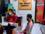 menyiramkan-air-panas-ke-tubuh-suaminya-11.jpg