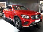 mercedes-benz-glc-300-coupe-meluncur-di-iims-2017.jpg
