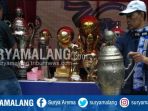 meruwat-piala-arema-fc_20170809_155902.jpg