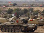 mesir-kerahkan-pasukan-dan-belasan-tank-tempur-ke-perbatasan-rafah.jpg