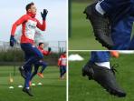 mesut-oezil-adidas_20150415_152731.jpg