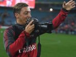 mesut-oezil_20170715_144638.jpg