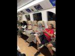 metro-dilengkapi-dengan-fasilitas-seorang-satu-bangku.jpg