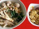 mi-bakso-di-kedai-mie-tegallega-kota-bandung.jpg