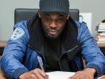 michael-essien-saat-dikontrak-klub-azerbaijan.jpg